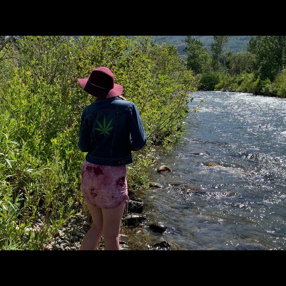 Hand Embroidered 🍁 Jacket - Picture 2 of 8